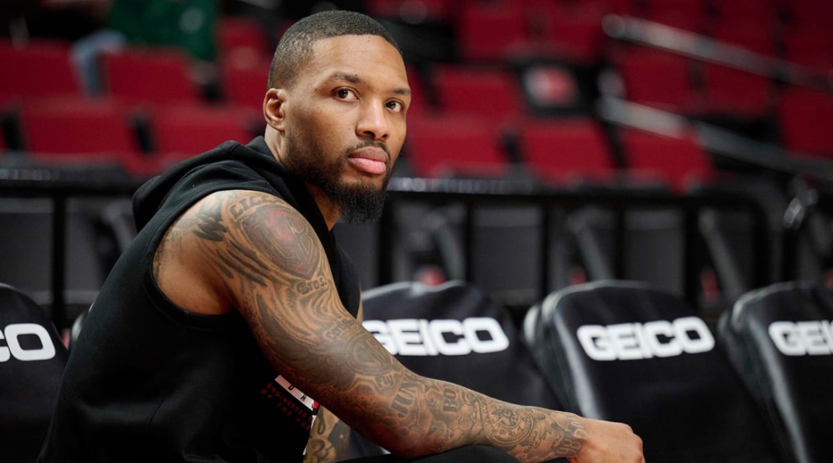 Damian Lillard keeps his head up after being cut from Team USA 