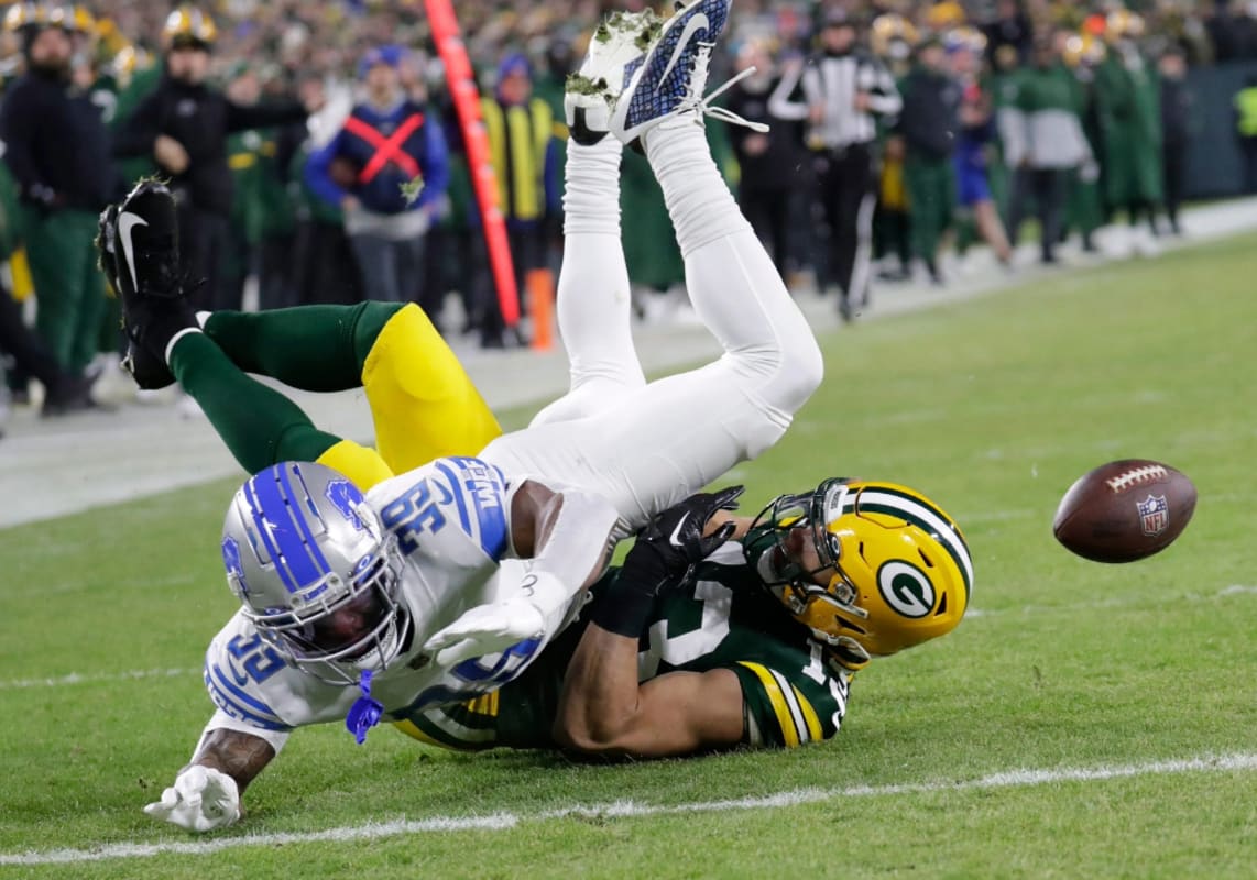 Detroit Lions vs. Green Bay Packers: Battle for First Place in NFC