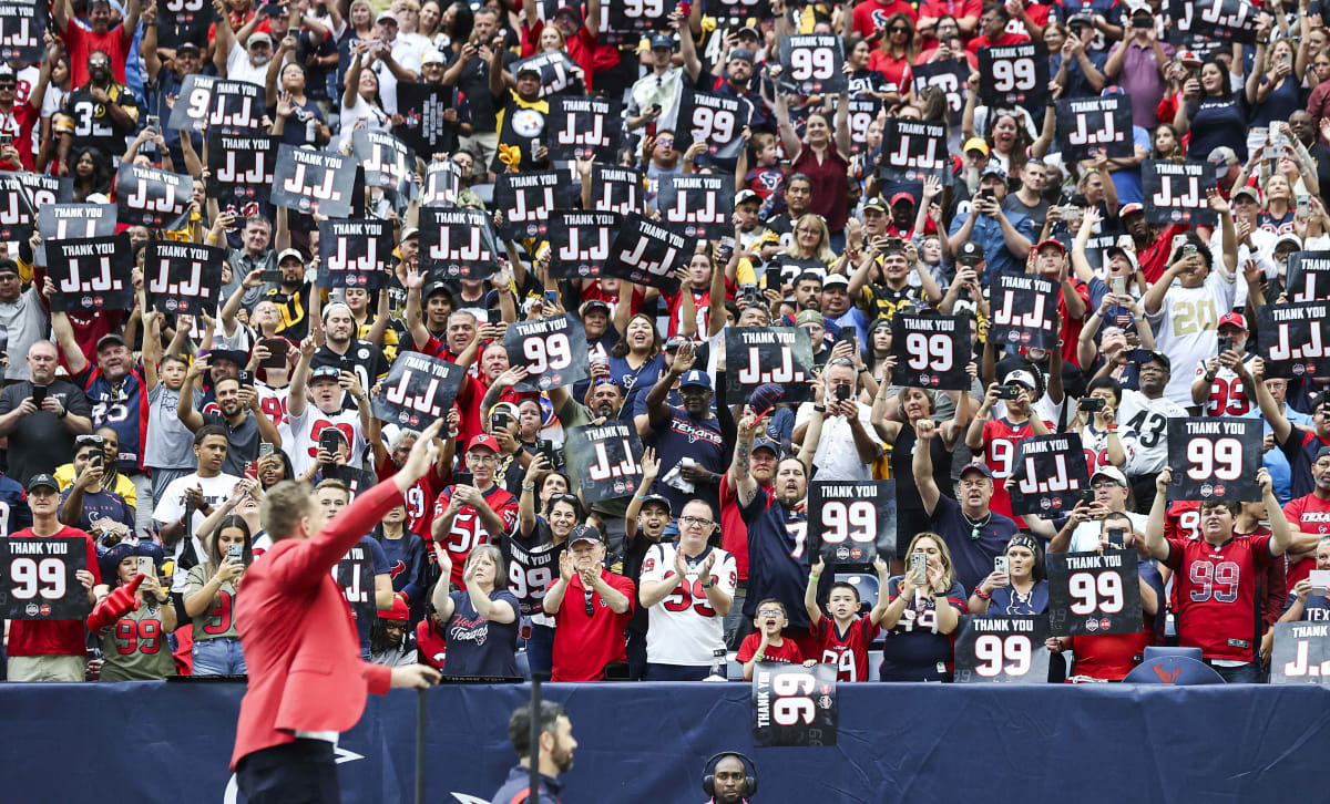 J.J. Watt Inducted into Houston Texans' Ring of Honor; Team Wins First Home  Game Since December 2021 - BVM Sports