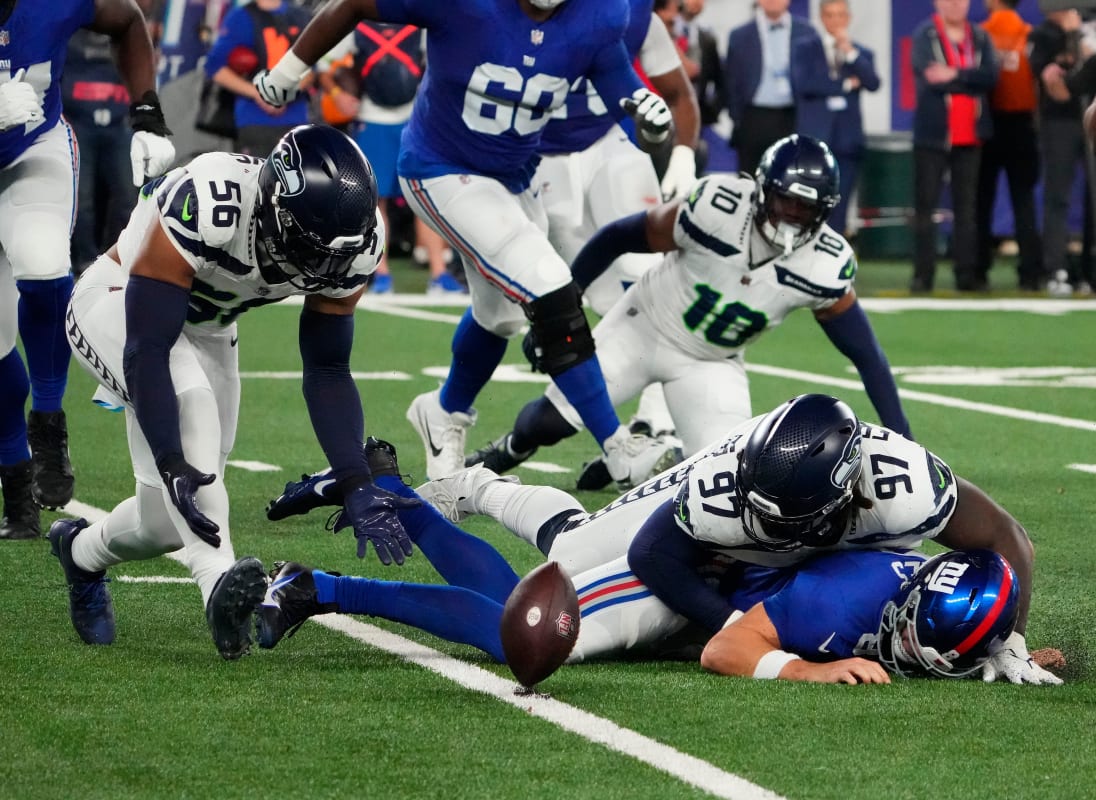 Seahawks Tie Franchise Record For Sacks In Thumping Of Giants