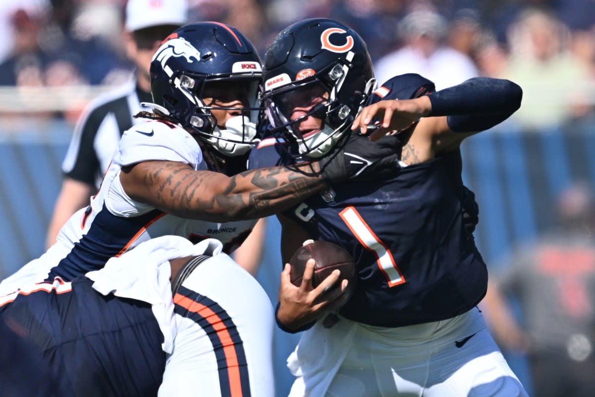 Denver Broncos LB Josey Jewell Exits Miami Dolphins Game, Ruled Out -  Sports Illustrated Mile High Huddle: Denver Broncos News, Analysis and More