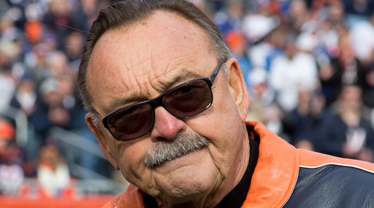 Sports Illustrated - Happy 74th birthday, Dick Butkus! Check out SI's  classic photos of the Chicago Bears great: