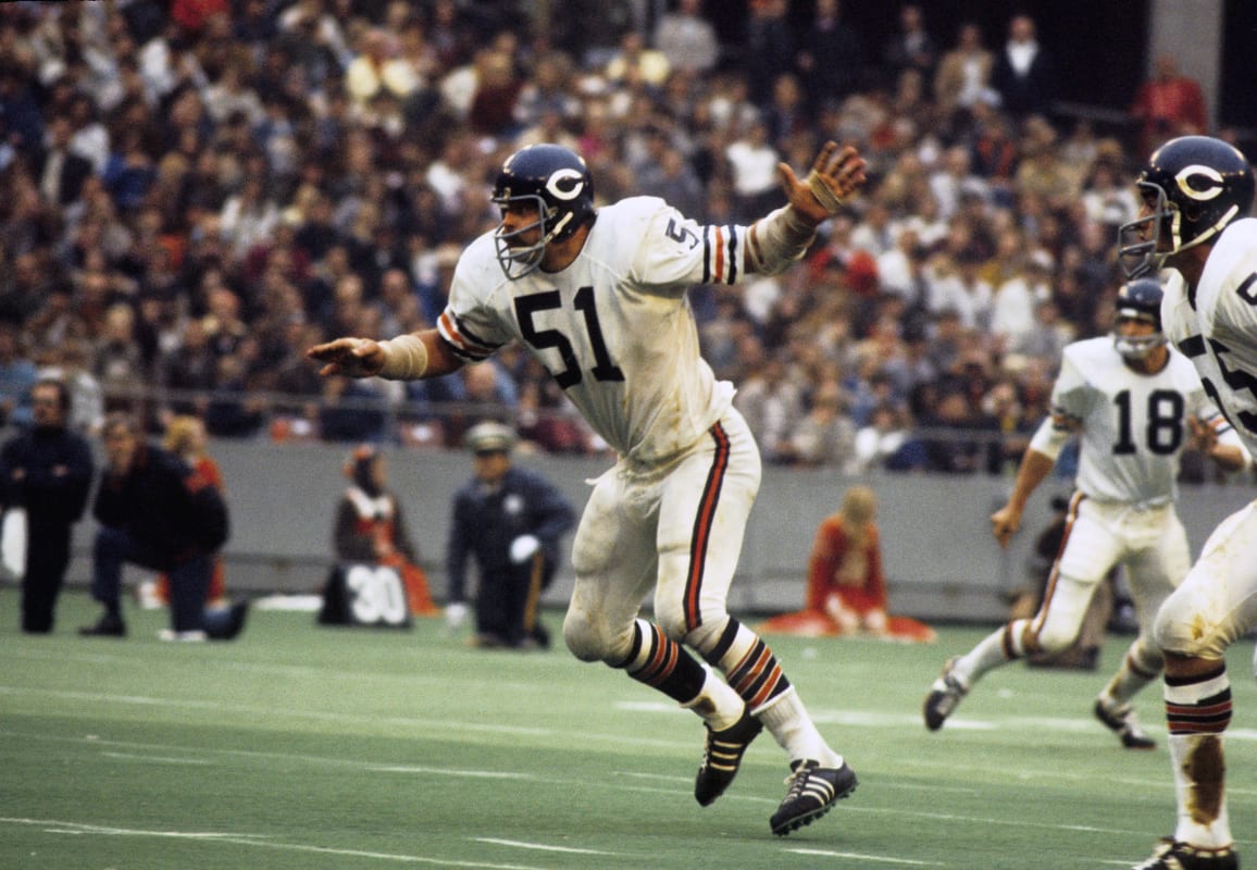 10 Best Chicago Bears Linebackers of All Time - Sports Illustrated