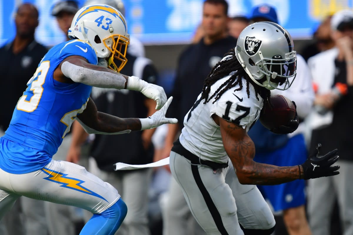 Oakland Raiders defensive end Maxx Crosby (98) reacts next to