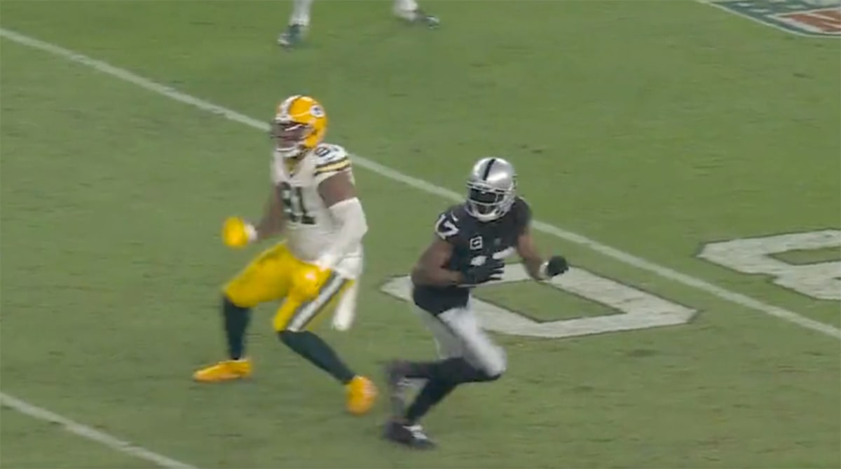 Raiders' Davante Adams Ripped: 'Serves Him Right'