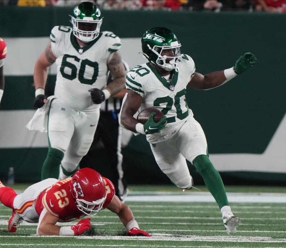 Jets rookie running back Breece Hall out with knee injury