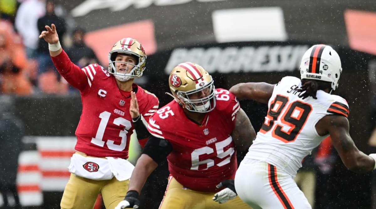 NFL World Reacts to 49ers Suffering First Lost of Season in Brutal Fashion