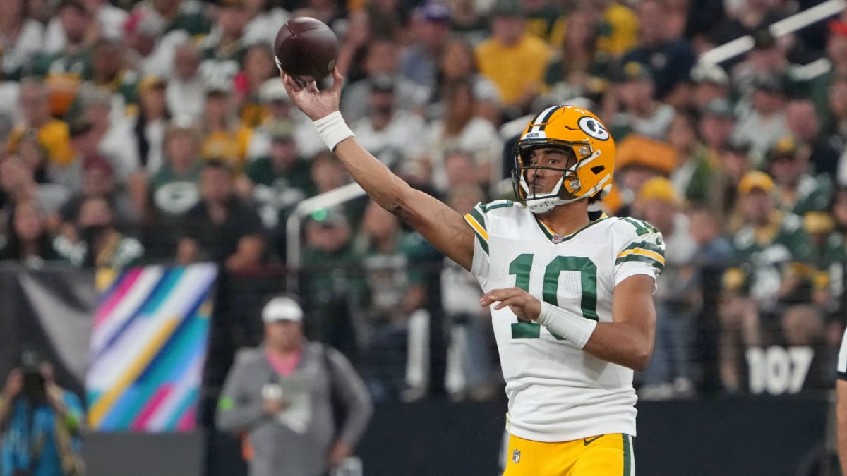 Green Bay Packers' QB Jordan Love Struggling with Completion Percentage