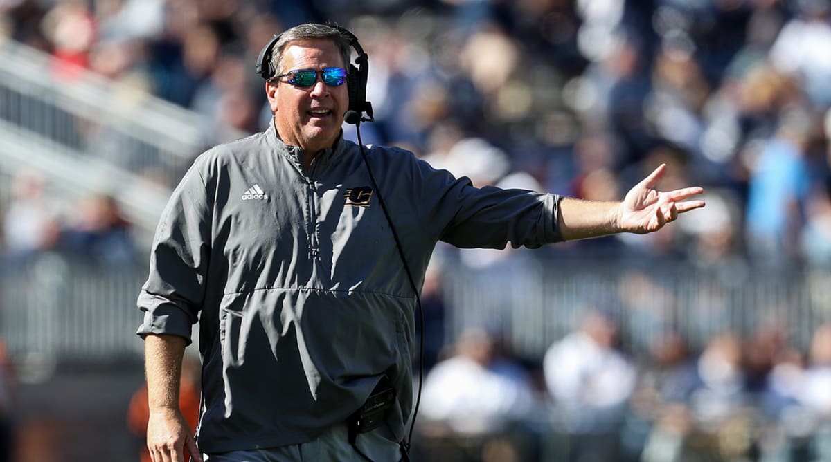 Jim McElwain Addresses Photo That Appears to Show Michigan's Connor Stalions on CMU Sideline