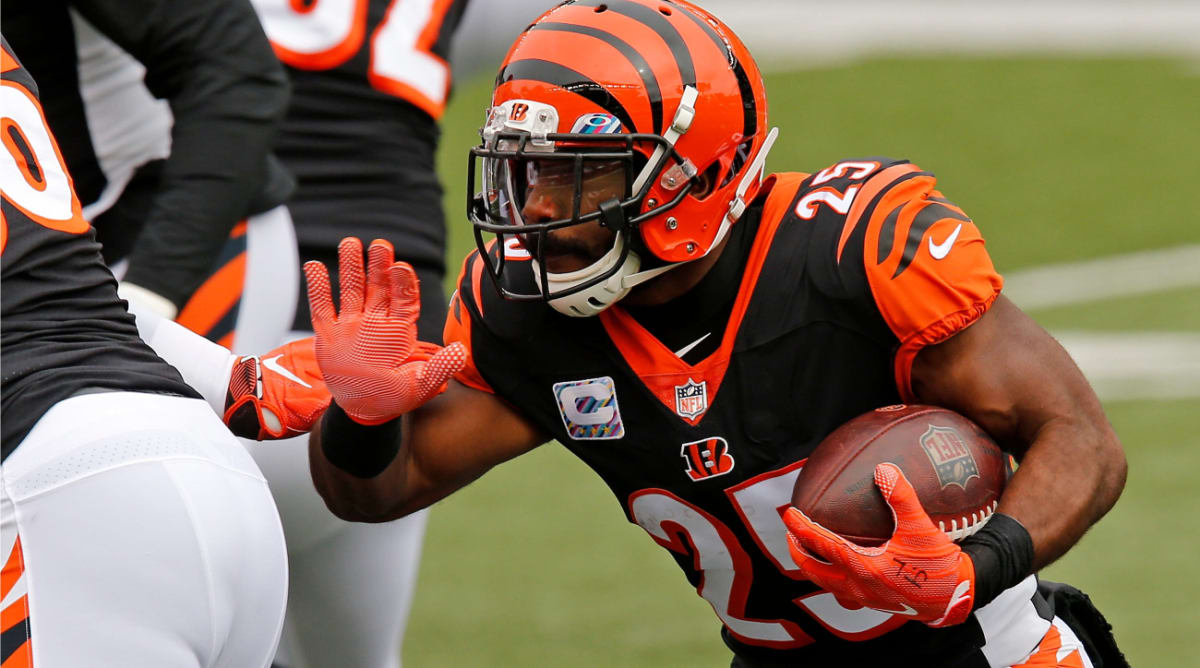 Bengals Welcome Retired Standout RB Giovani Bernard Back For Unique  Opportunity