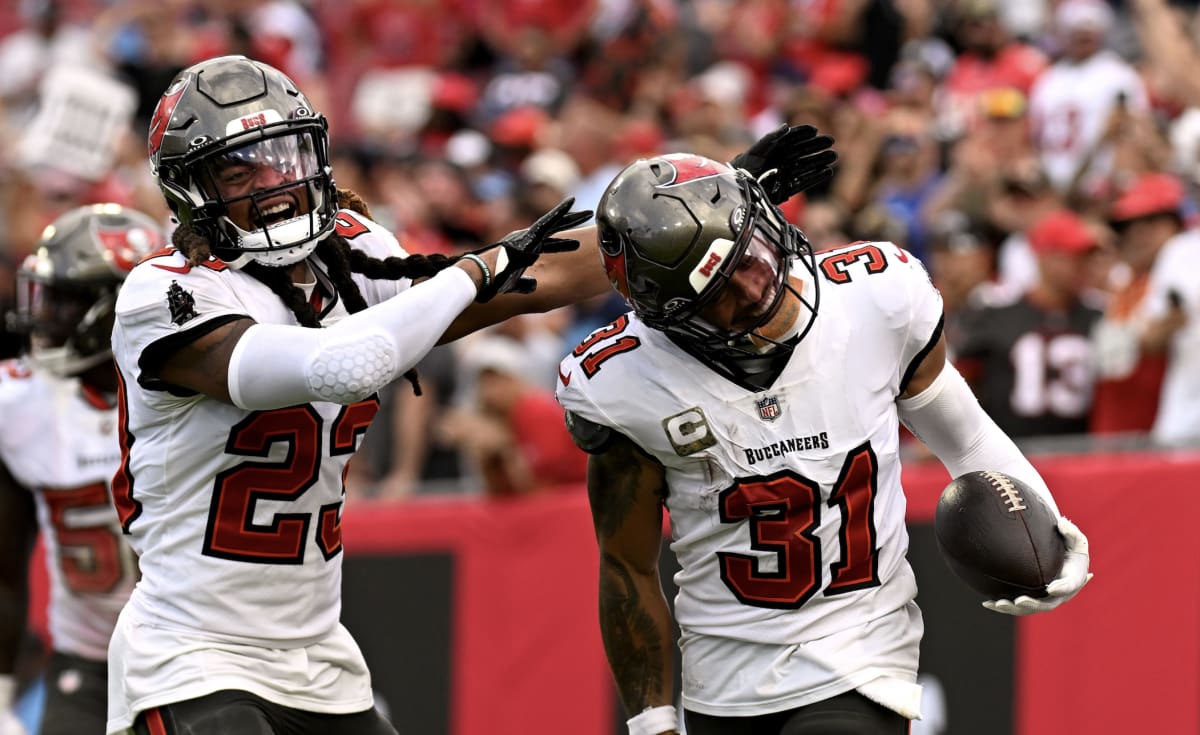 Tampa Bay Buccaneers Stop Losing Streak, Aim To Take NFC South Control ...