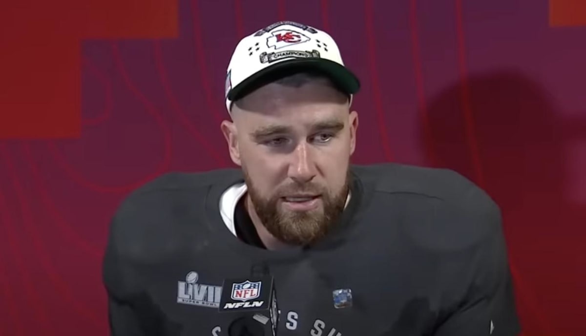 Travis Kelce Tearing Up After Beating His Brother, Jason Kelce, in Super  Bowl Goes Viral Again