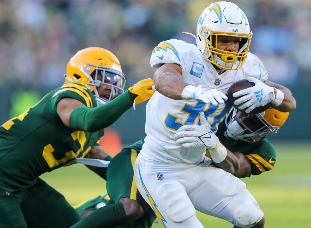 Chargers News Star RB Resilient Despite Rough Performance Vs Green Bay