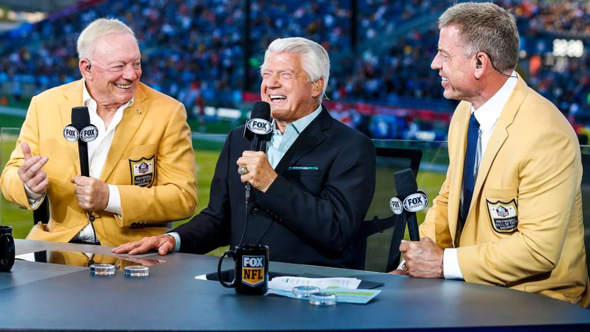 Jerry Jones Rushes Jimmy Johnson's Ring Of Honor Induction Amid ...