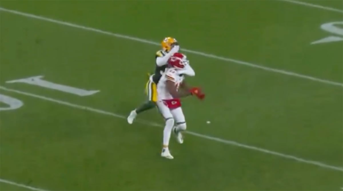 NFL Fans Were Fuming Over Officiating In Chiefs-Packers On ‘SNF’