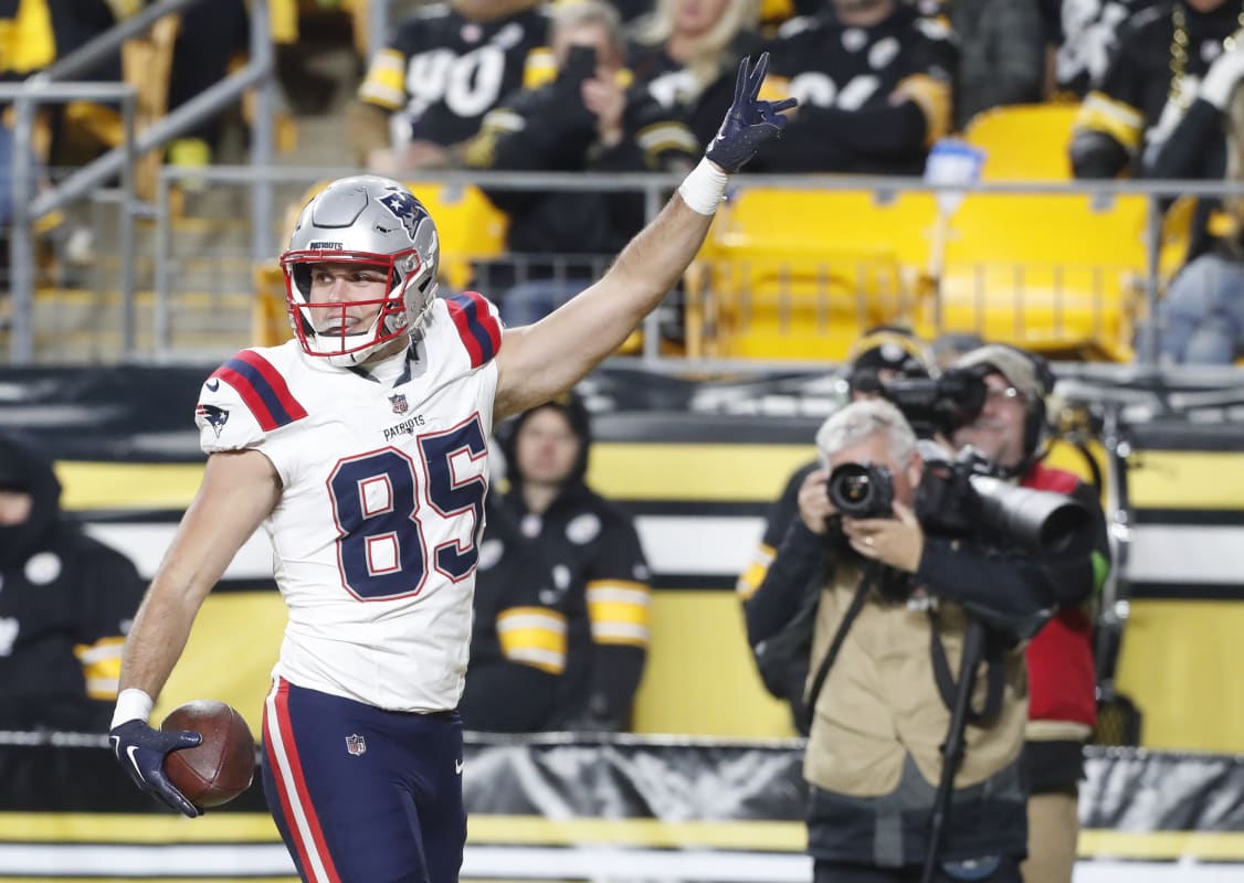 New England Patriots Defeat Pittsburgh Steelers 21 18 Bailey Zappe