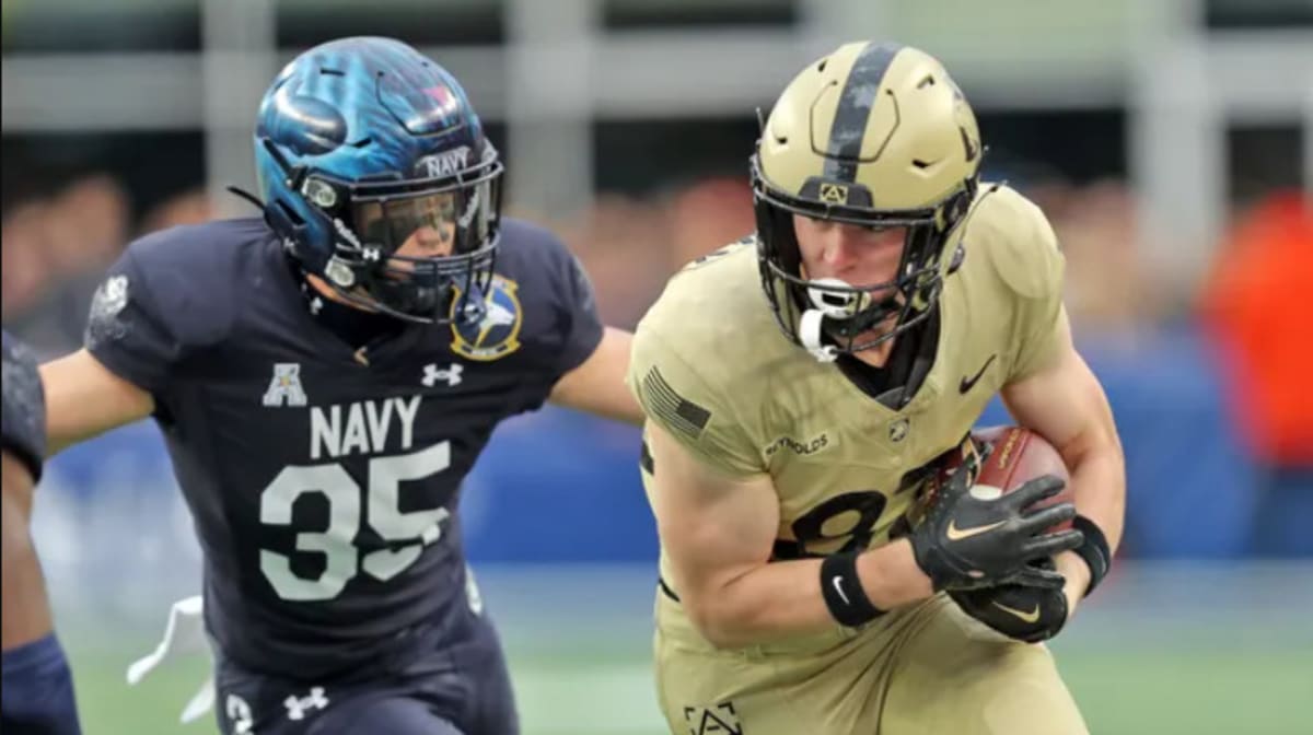 Army Claims CommanderinChief's Trophy with Win Over Navy at Gillette