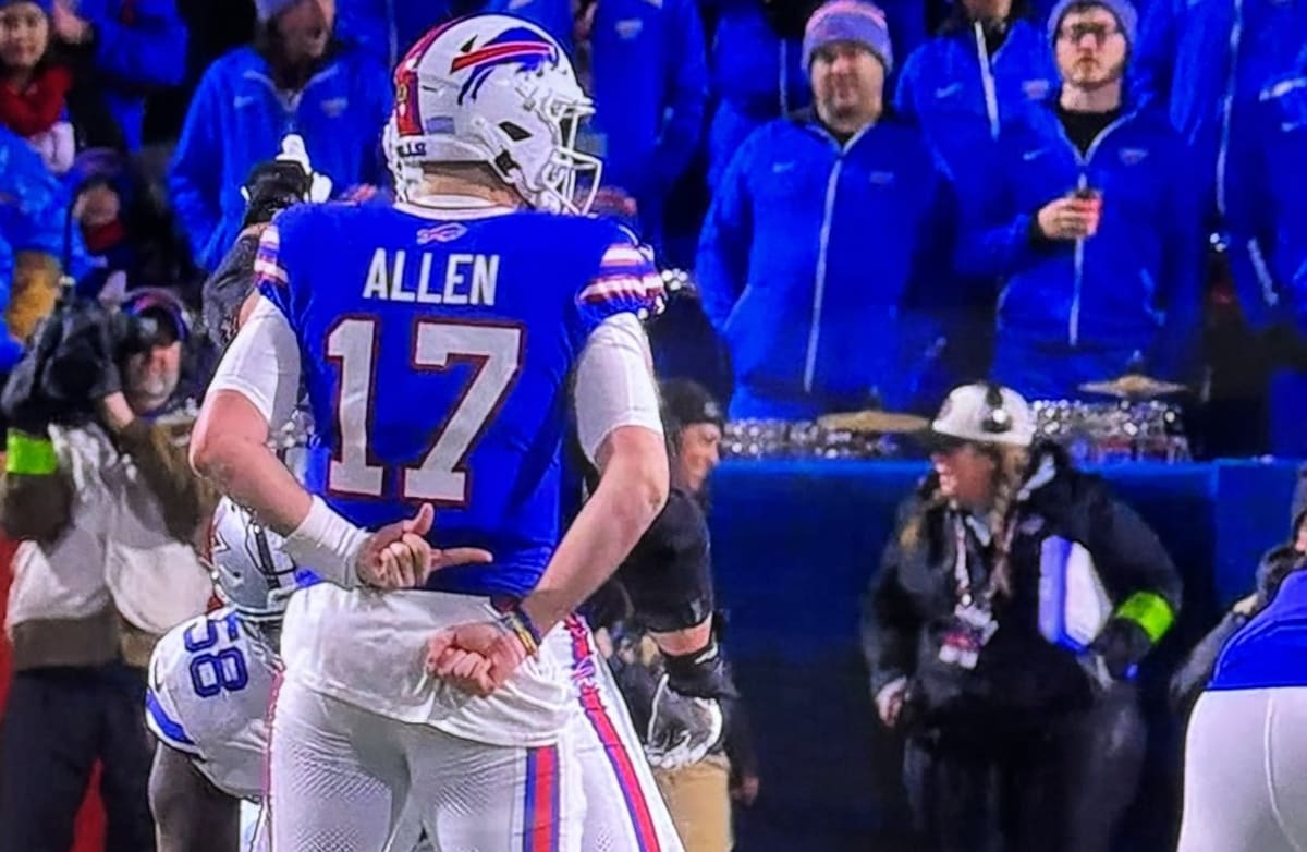 Buffalo Bills Dominate Dallas Cowboys in 313 Victory Josh Allen vs