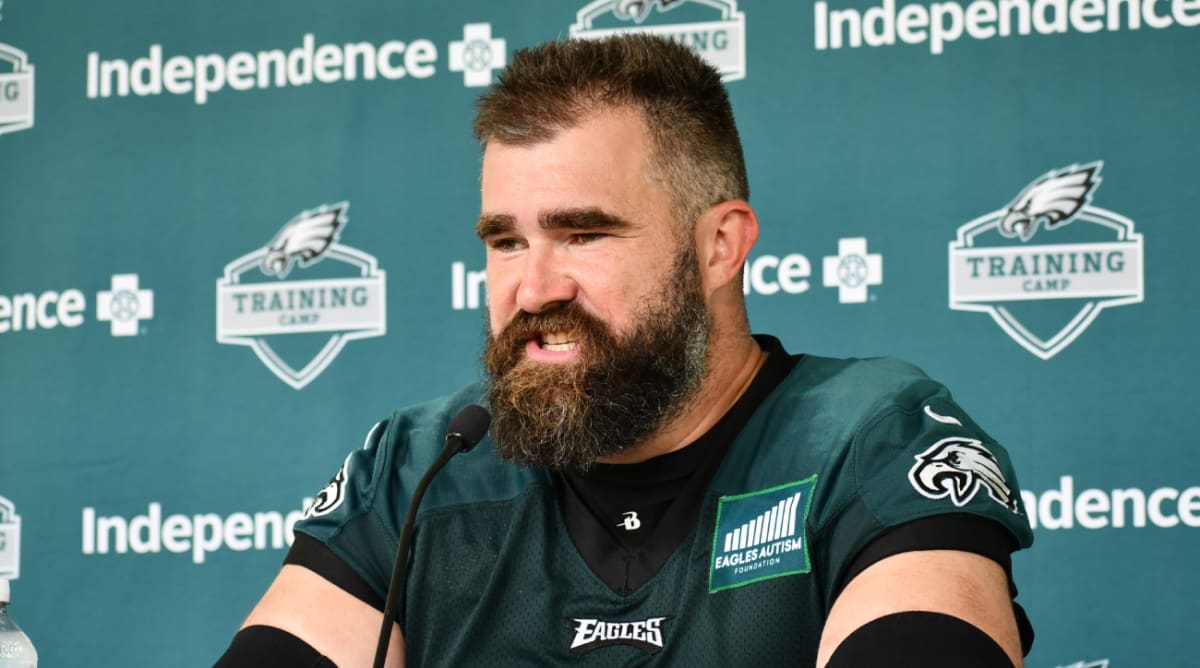 Jason Kelce Admits Eagles Are 'Just Not Clicking' After Third Straight Loss