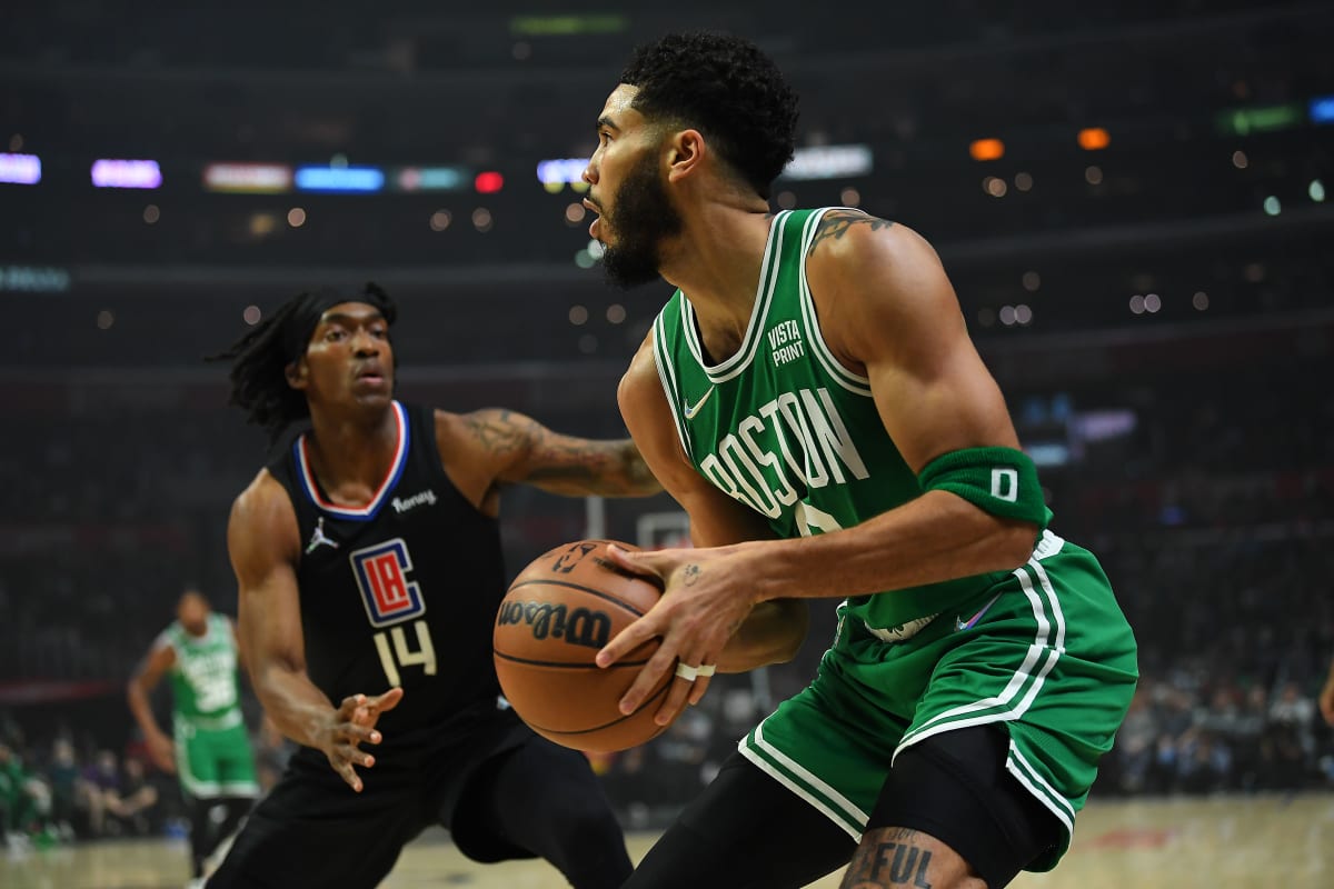 Jayson Tatum's status questionable after rolling left ankle, Kawhi ...