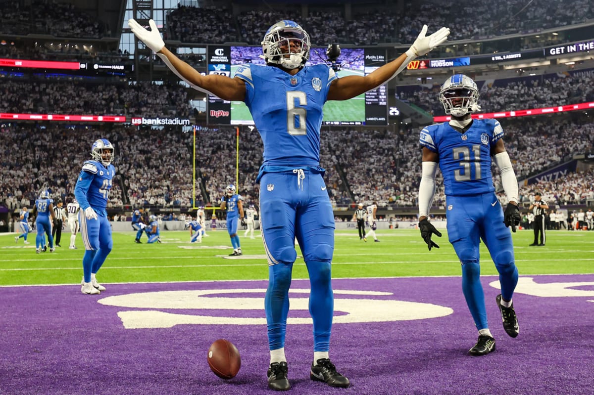 Detroit Lions' Defensive Standouts and Challenges Heading into 2024