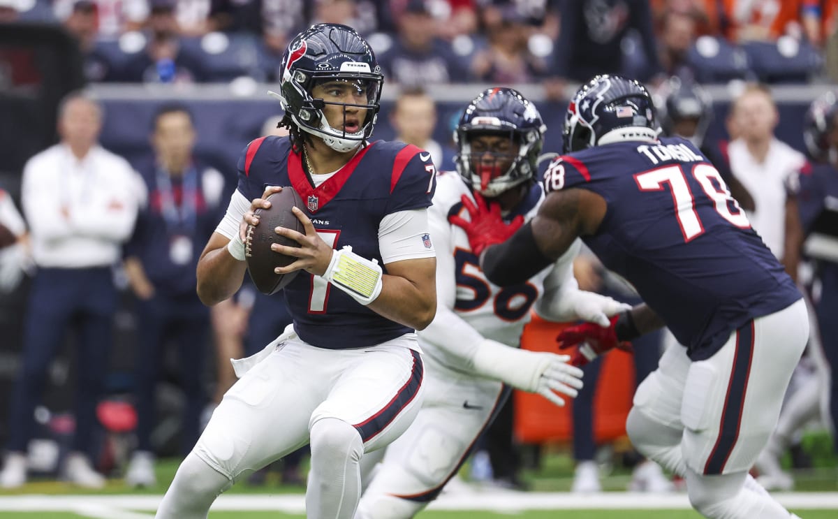In Sunday's road game at Tennessee, veteran Case Keenum started at  quarterback for the Houston Texans.
