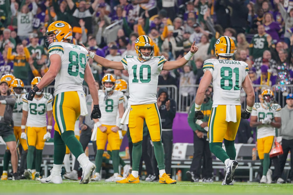 Sunday Six-Pack: Packers Ring In New Year By Blowing Out Minnesota