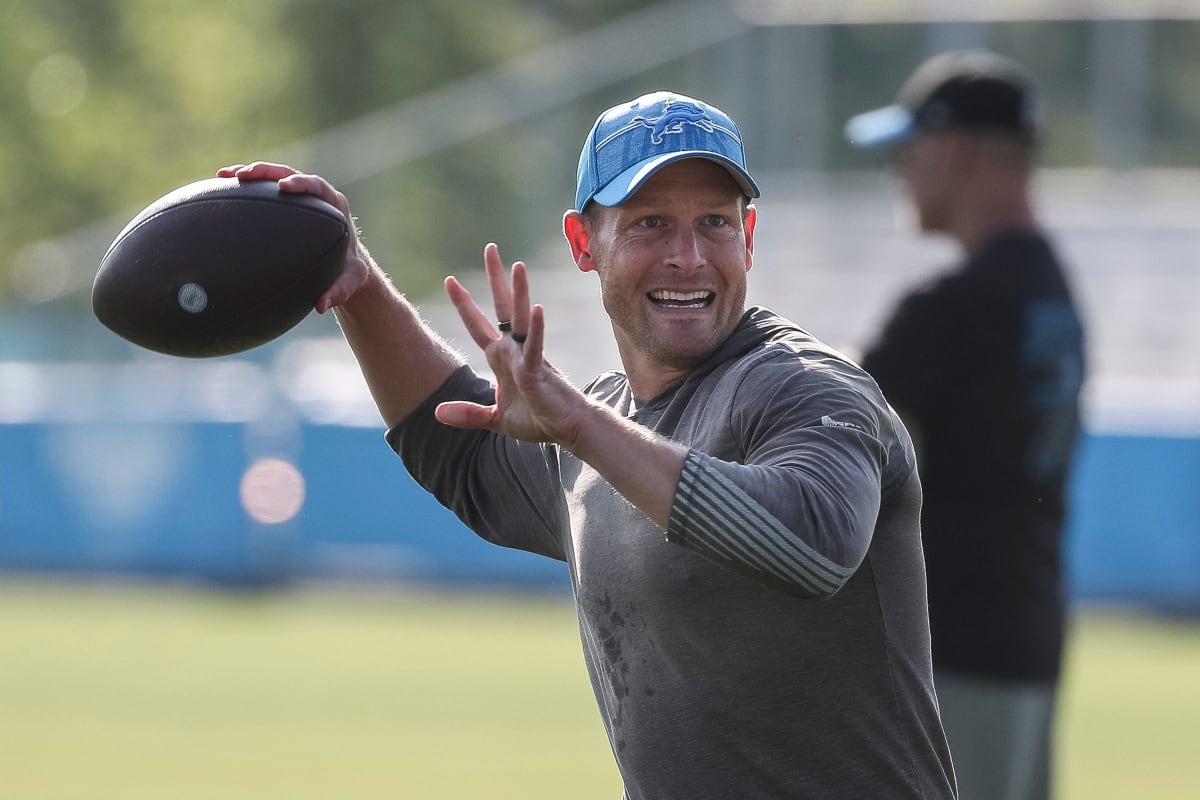 Washington Commanders Eyeing Detroit Lions' Offensive Coordinator