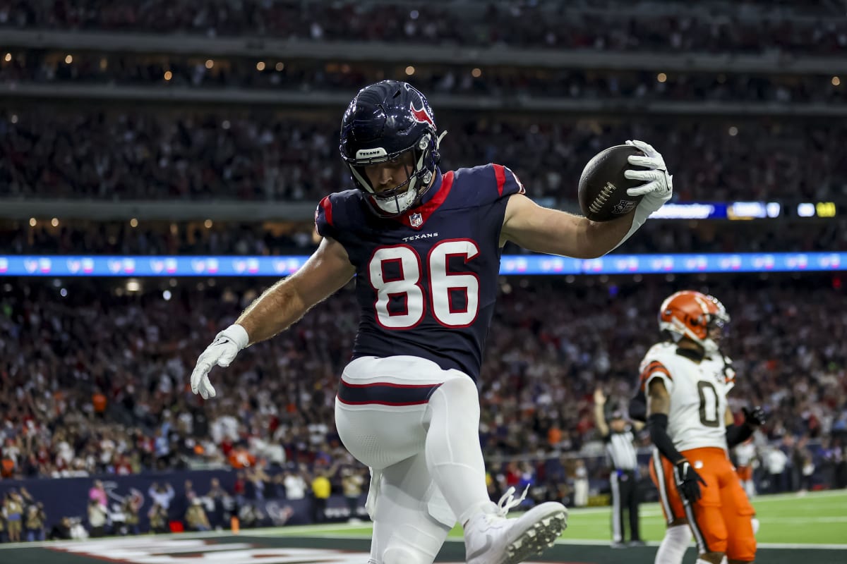 Texans Sign Dalton Schultz to Long-Term Deal