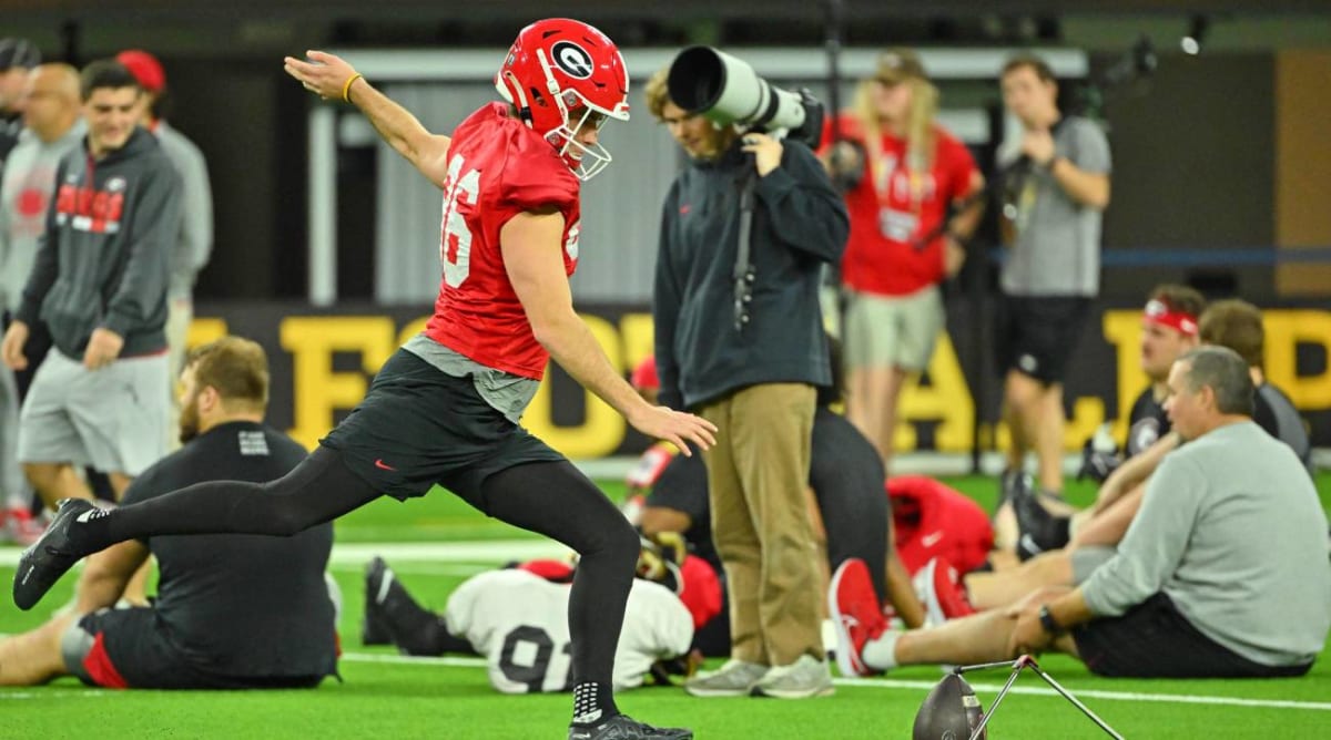 Packers Sign Kicker Jack Podlesny in Wake of Anders Carlson’s Key Miss