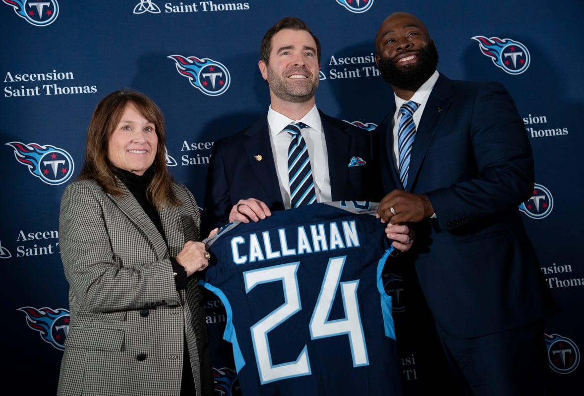 2 Former Tennessee Titans Staffers Find New NFL Jobs with Giants, Rams