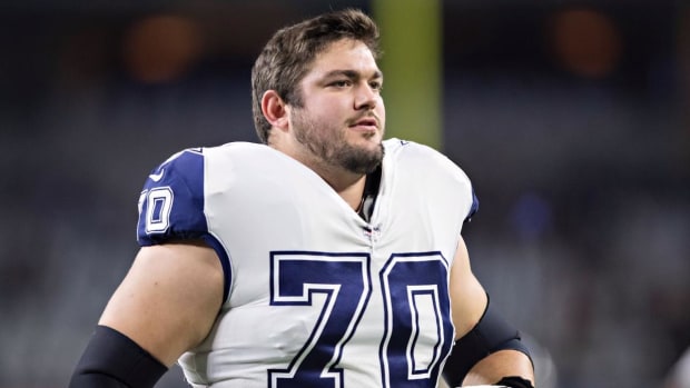 Sources - Cowboys' Zack Martin considering not reporting to camp - ESPN