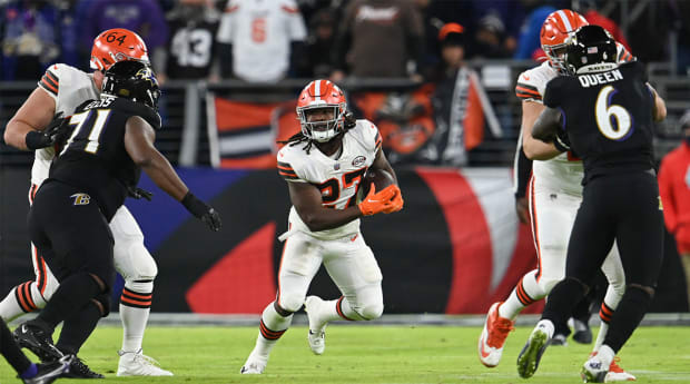 Report: Browns are close to signing Kareem Hunt, deal should be done today  - NBC Sports