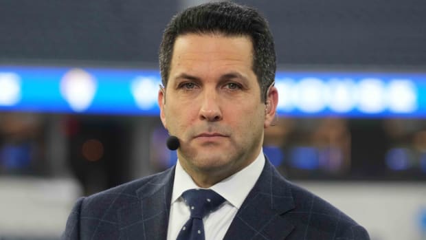 Adam Schefter surprises everyone with his No. 1 pick in the ESPN draft