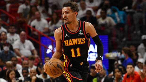 Buha: Lakers 'have had internal discussions about' Trae Young trade