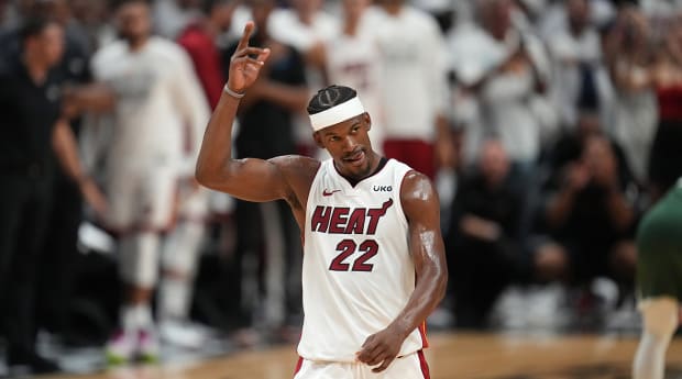 Jimmy Butler, Heat Lambasted by Twitter for Dismal Offense in Game