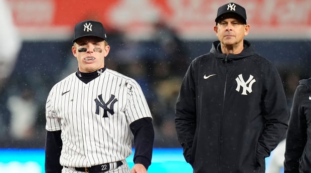 Aaron Boone Sends Stern Message to Yankees in Team Meeting Amid