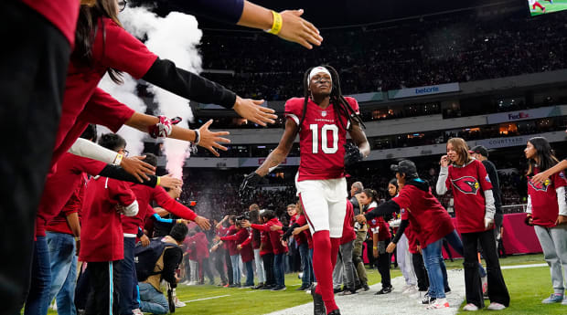 DeAndre Hopkins Facing Harsh Reality of Free Agency - Sports Illustrated  Arizona Cardinals News, Analysis and More