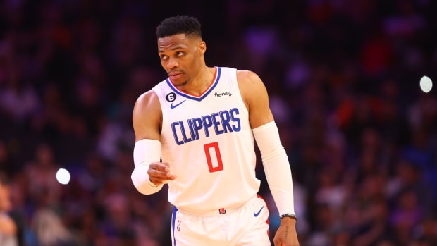 Russell Westbrook Sign With Los Angeles Clippers