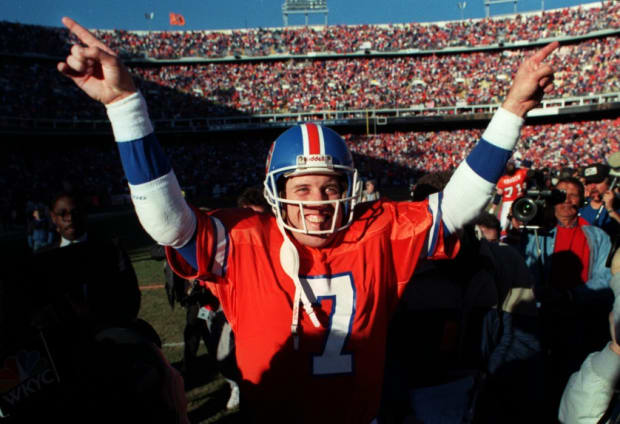 Top Denver Broncos Players to Wear Jersey Numbers 60-69: John Elway, Peyton  Manning, Terrell Davis, and Gary Zimmerman - BVM Sports