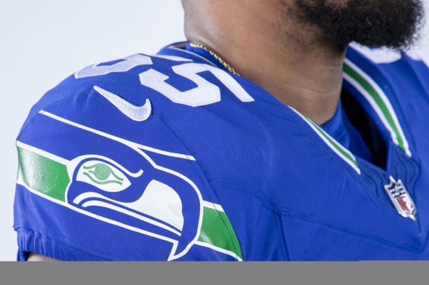 Seattle Seahawks Announce When Throwback Uniforms are Revealed