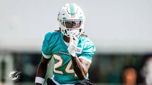 Dolphins Reportedly Suffer Crushing Injury Blow At Practice