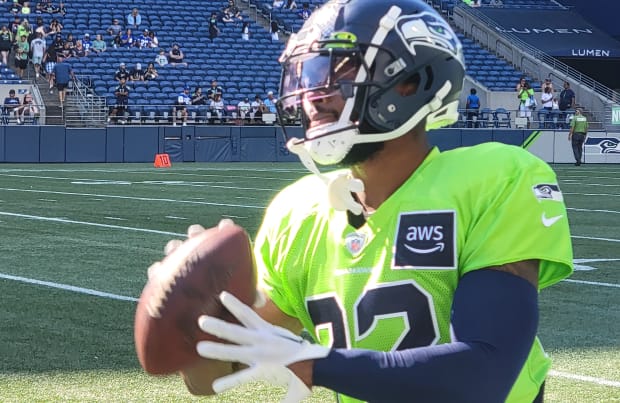 What to Watch at Seattle Seahawks Mock Game Scrimmage 