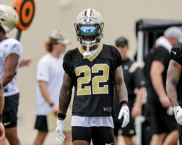 Former Saints Defensive Back Goes Down With Apparent Leg Injury