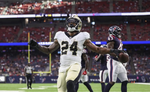 Former Saints Running Back, Special Teams Ace Signs With Broncos