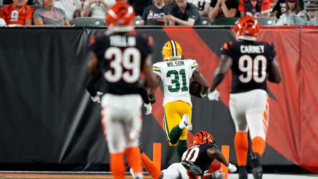 Jordan Love shines in preseason debut, Clifford impressive, and Wilson  dominates in Packers' preseason game - BVM Sports