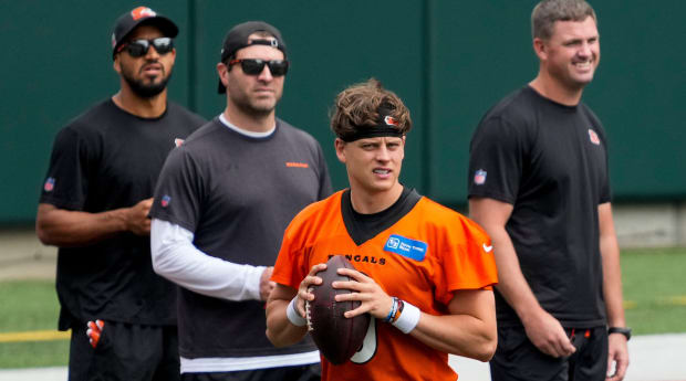 Cincinnati Bengals head coach gives extremely encouraging Joe Burrow injury  update - Mirror Online