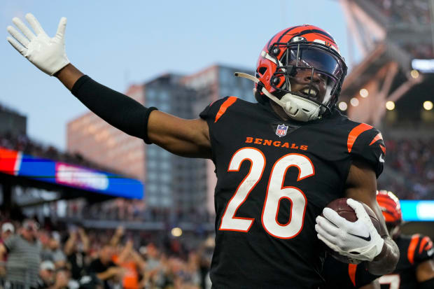 Tycen Anderson named 2023 Defensive Player of the Preseason by PFF - BVM  Sports