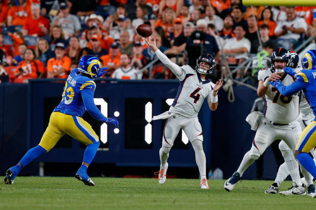 Denver Broncos defeat Rams 41-0 - The Mountain-Ear