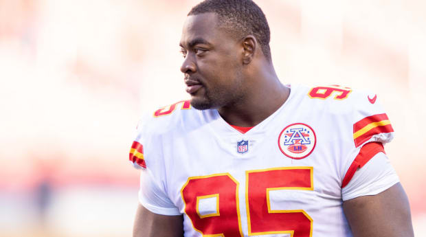 Chiefs' Travis Kelce to All-Pro DT Chris Jones amid holdout: 'Can